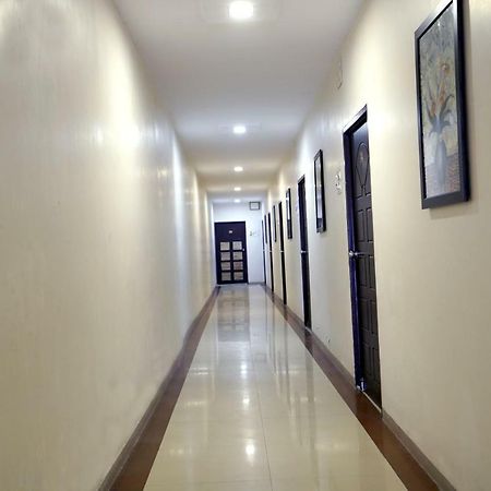 Hotel Royal Ahmadábád Kültér fotó