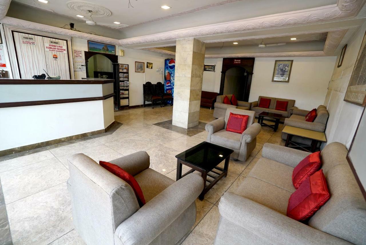 Hotel Royal Ahmadábád Kültér fotó